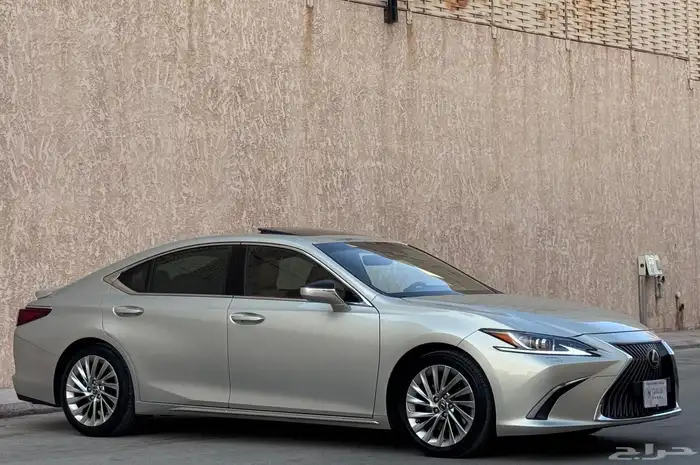 لكزس ES350 نص فل 2020 5