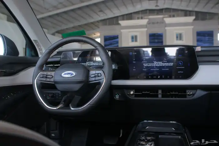 فورد تورس امبيانتي   ترند   تيتانيوم 2025 2026 7