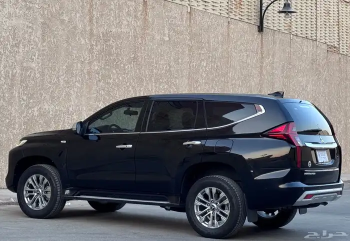 مستبيشي مونتيرو 2020 بحالة ممتازة 11