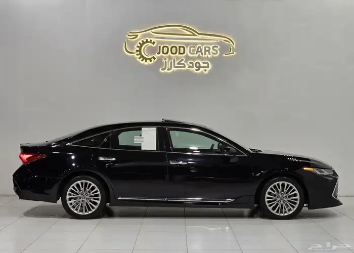 تويوتا افالون موديل 2021 بحالة ممتازة 1