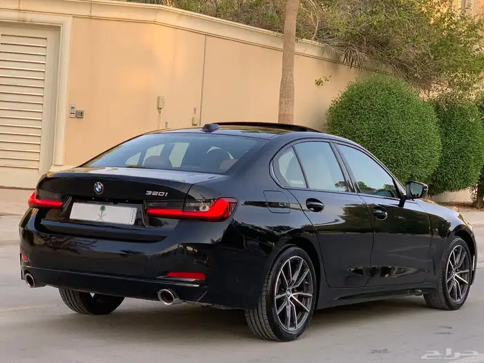 بي ام دبليو 2024 320i 11