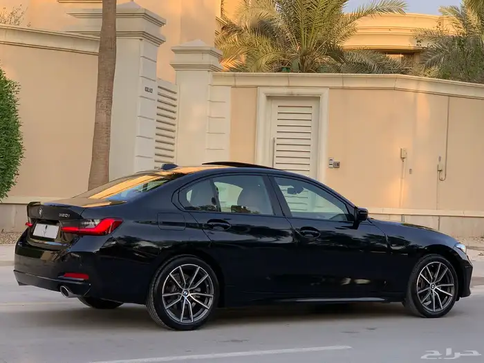 بي ام دبليو 2024 320i 9