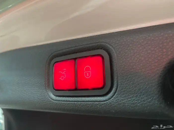 مرسيدس E300 2018 16