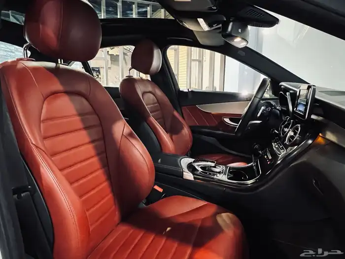 مرسيدس C200 2018 بحاله ممتازه 9