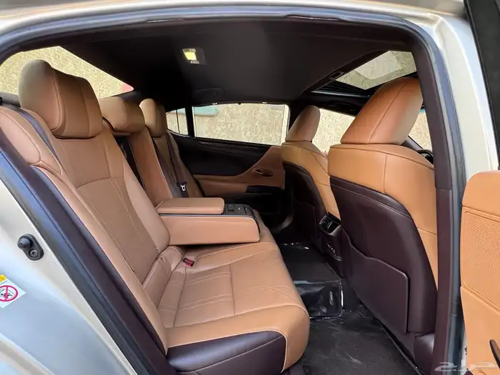لكزس ES350 نص فل 2020 27