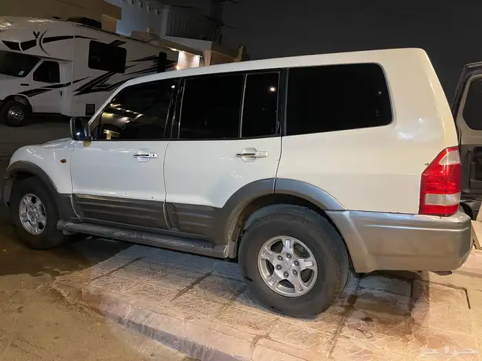 جيب باجيرو 2001 4