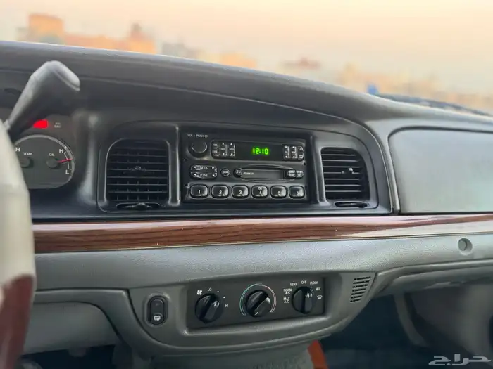 فورد كروان فكتوريا ممشى قليل 10