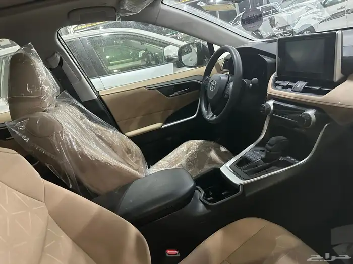 راف فور XLE 2.0 فتحه بصمه دبل اللون رمادي جمرك 2024 9