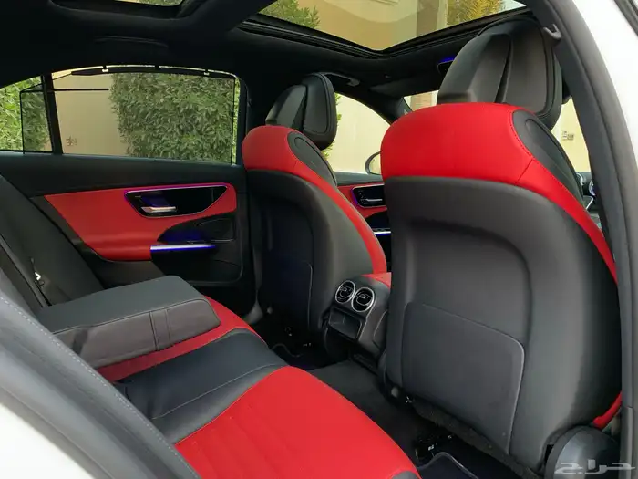 مرسيدس C200 موديل 2023 بحالة الوكاله ممشى 37 الف 38