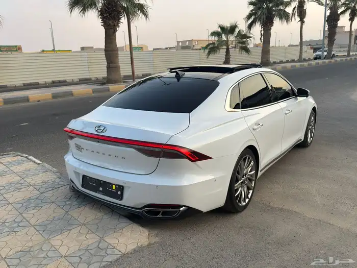 هونداي ازيرا 2020 فل كامل (سقف بنوراما)6سلندر بدي وكالة 12