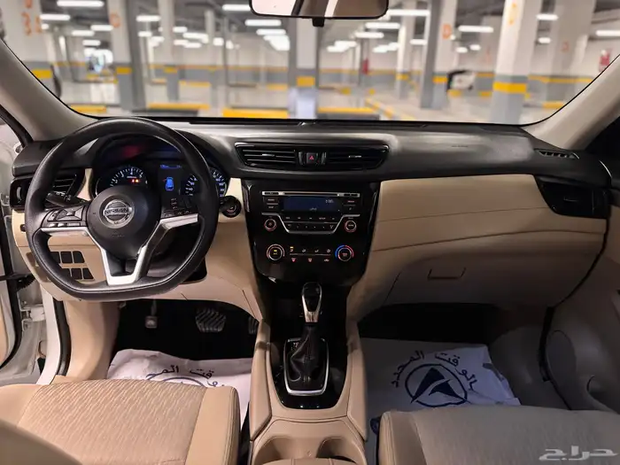 نيسان اكس تريل موديل 2022 دبل 15