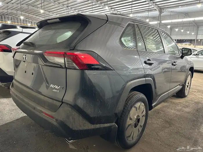 راف فور XLE 2.0 فتحه بصمه دبل اللون رمادي جمرك 2024 5