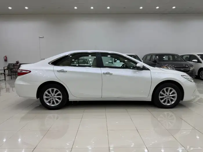 كامري 2017 ليميتد عداد 146 نظيف جدا 3