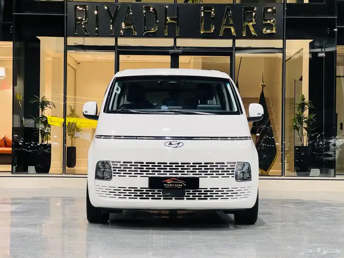 هيونداي ستاريا اعلي فئة 2022 (بحالة الوكاله) 1