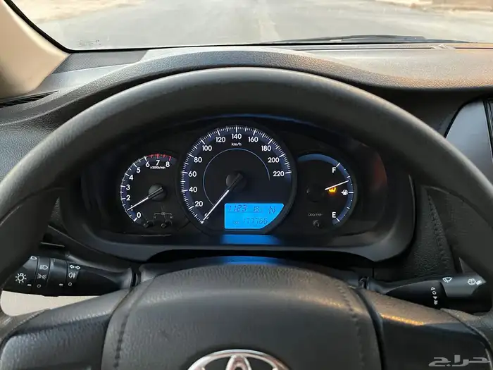 للبيع تويوتا يارس 2022 12