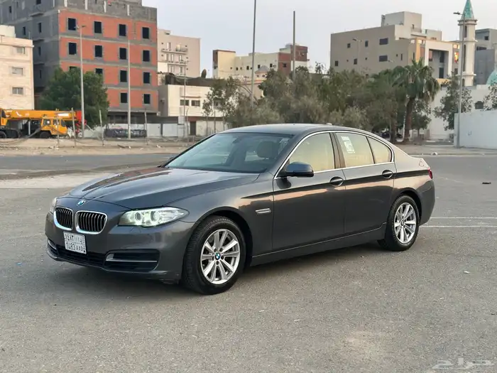 bmw 520i 2016 ممشى قليل نظيف جدا 1