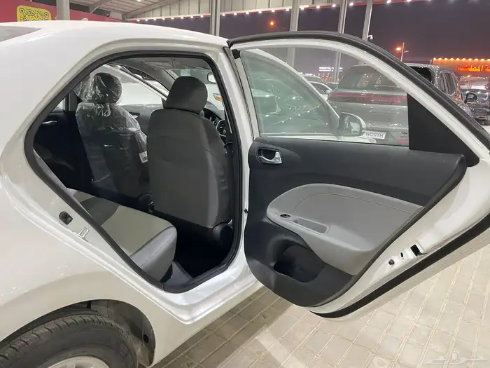 كيا بيجاس 2025 قير اتوماتيك- فتحه سقف ( بنزين ) 1.4L 9