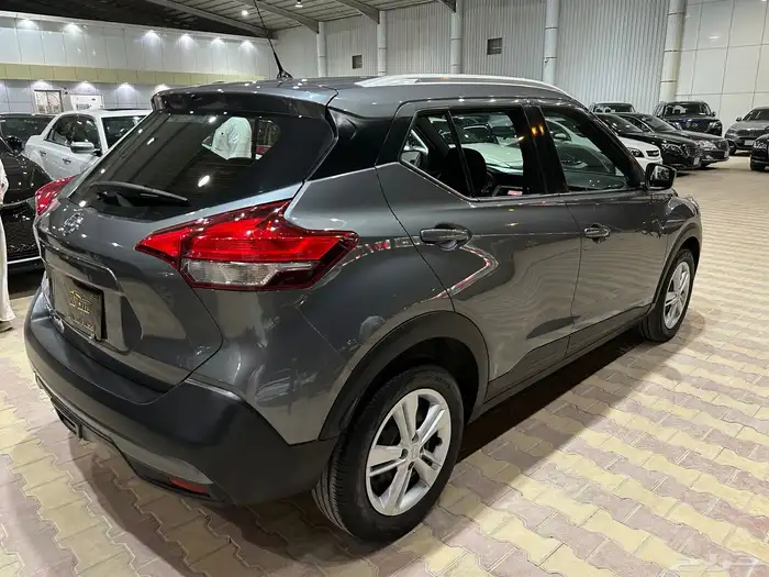 نيسان كيكس موديل 2019 استاندر 23