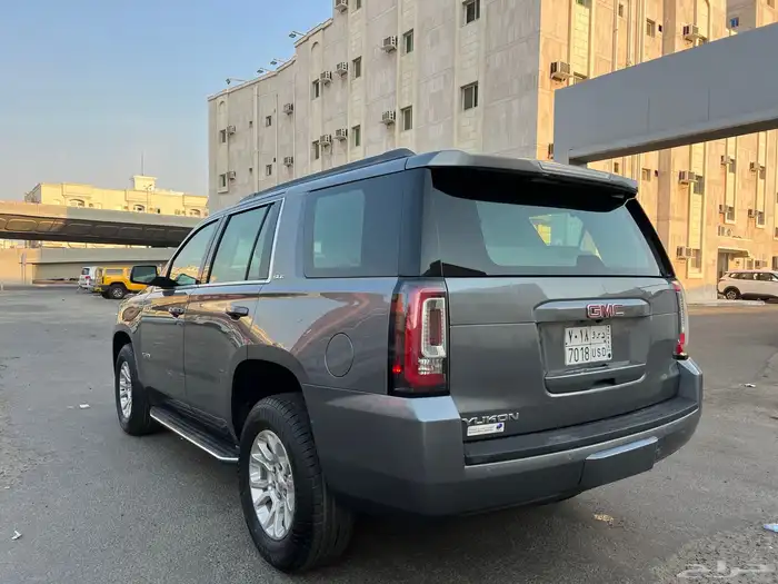 جمس يوكن 2018 سعودي SLE رادار شنطة كهرب شبه الجديد 5