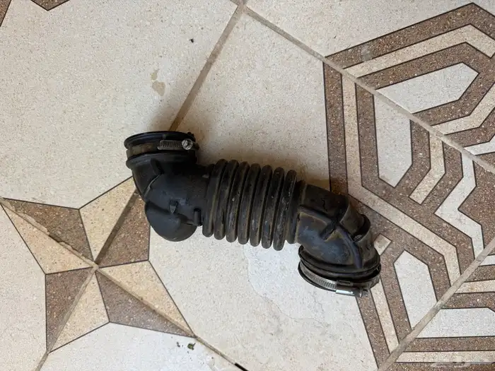 للبيع قطع غيار سبارك متنوعة 1