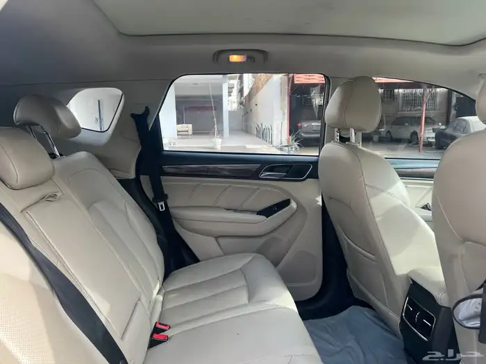 البيع مستعجل ام جي ار اكس 5 موديل 2020 فل كامل 9