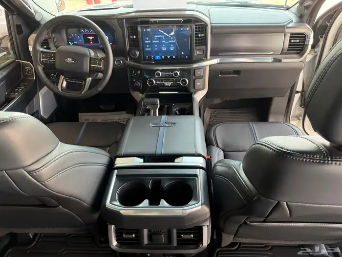 فورد F150 غمارتين بلاتينيوم فل موديل 2025 27