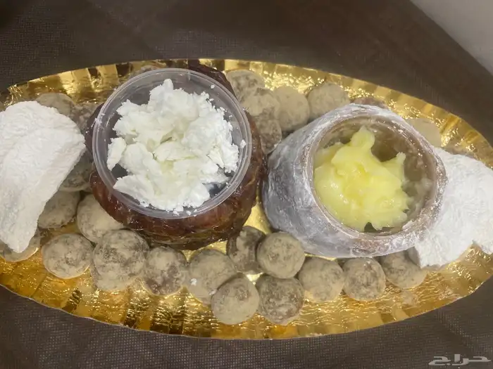 شعثا وتمر بالزبده وتمر بالدخن 1