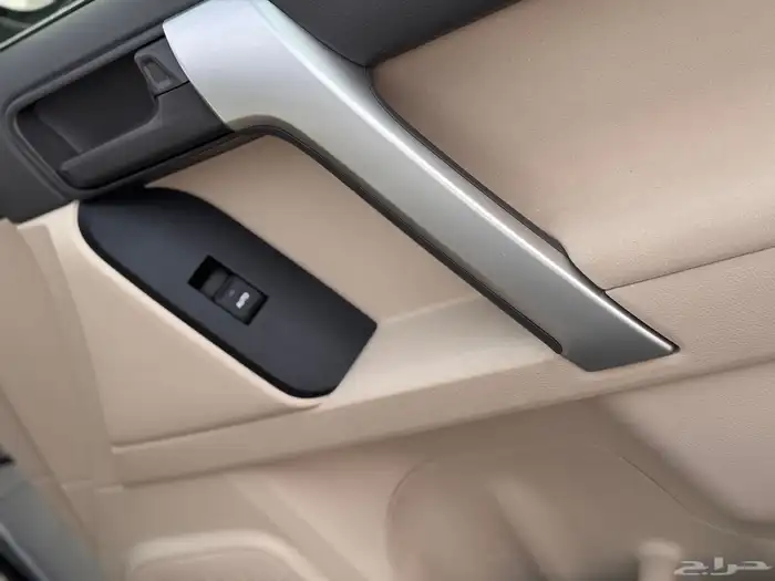 تويوتا برادوTXL 2022فل كامل عداد 39 الف 16