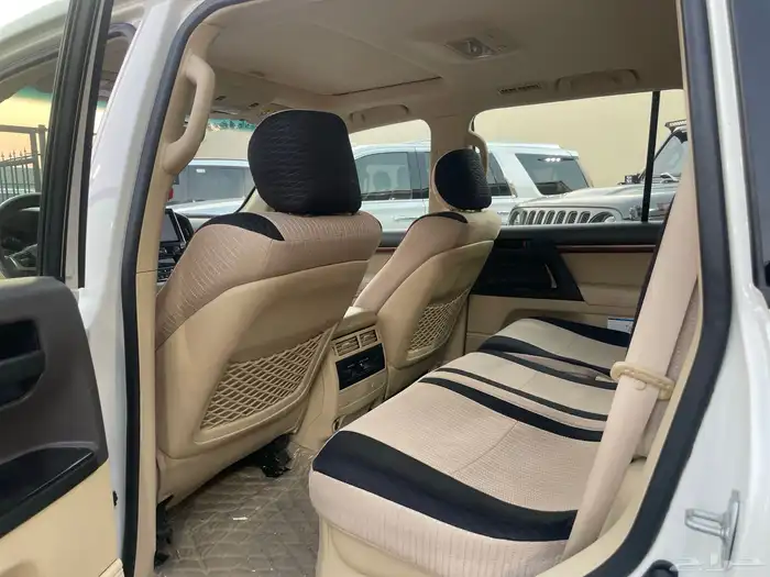 تويوتا لاندكروزر 2017 سعودي فل 13