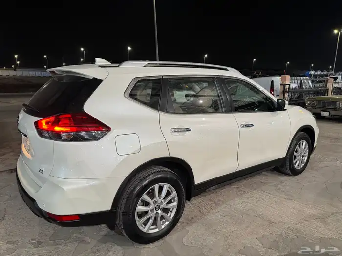 للبيع نيسان اكستريل 2022 دبل 4