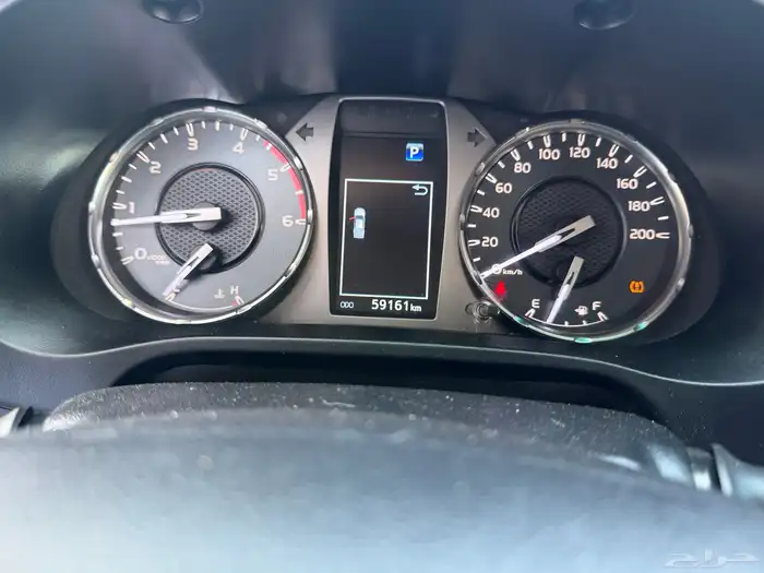 تويوتا هايلوكس غمارتين ديزل اتومتك موديل 2024 15