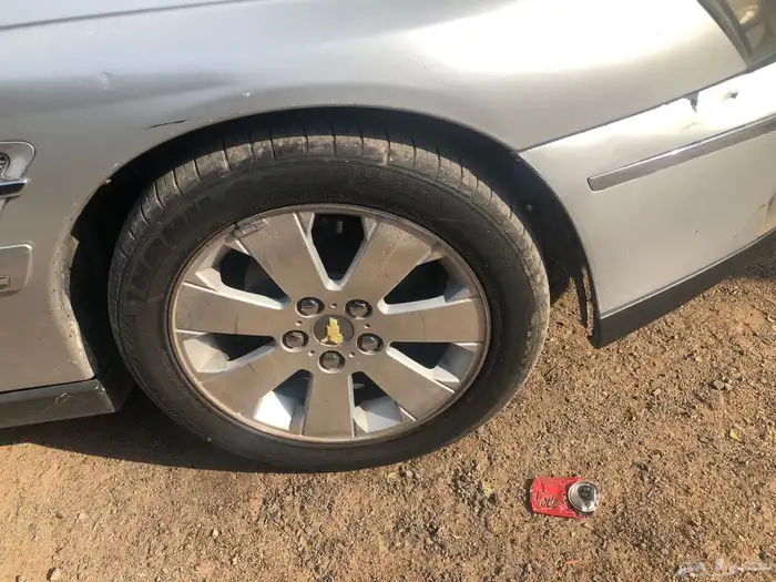 للبيع جنوط بيتزا بكفراتها جنوط كابرس العدد 4 3