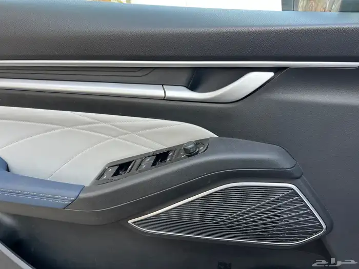 جيلي امجراند 2023 فتحة جلد فل كامل عداد قليل 9