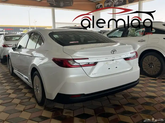 كامري LE 2025 شركة العملاق 3