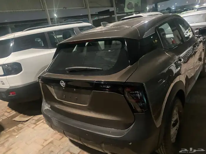 نيسان كيكس 2025 ستاندر 5