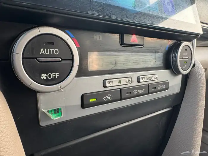 تويوتا كامري 2017 فل كامل GLX ابيض لولي 47