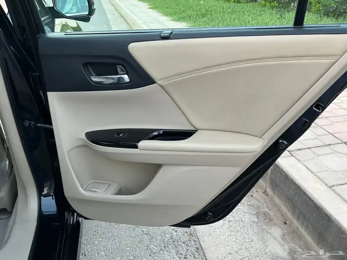 هوندا اكورد 2017 V6 sport نظيفة جدا 39