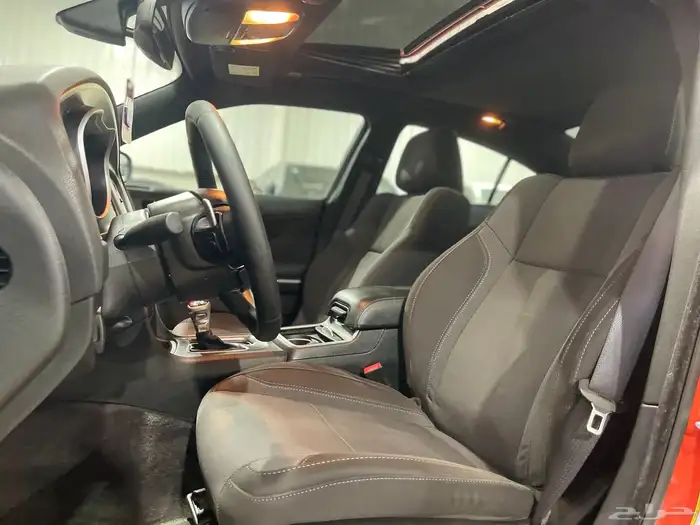 دودج تشارجر 2017 V8 RT 10