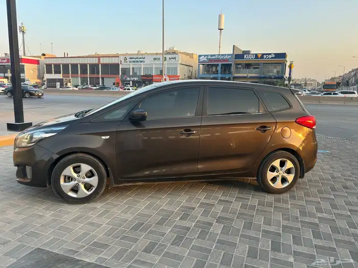 كيا كارينز 2017 0