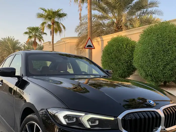 بي ام دبليو 2024 320i 7