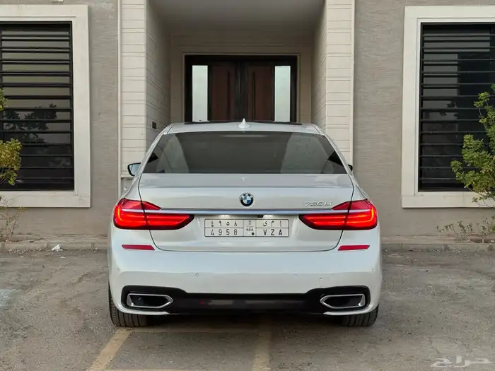 بي ام دبليو مديل 2019 730 3