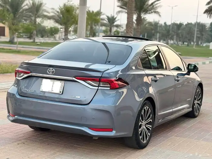 تويوتا كورولا 2021 فل كامل بودي وكاله للبيع 5