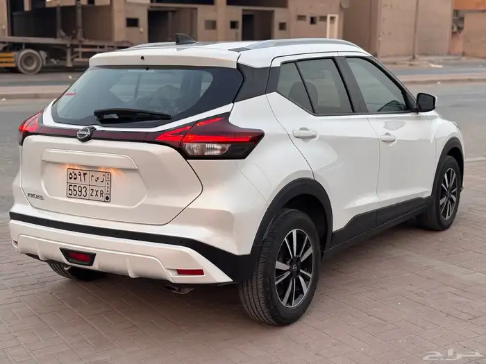 نيسان كيكس 2023 8