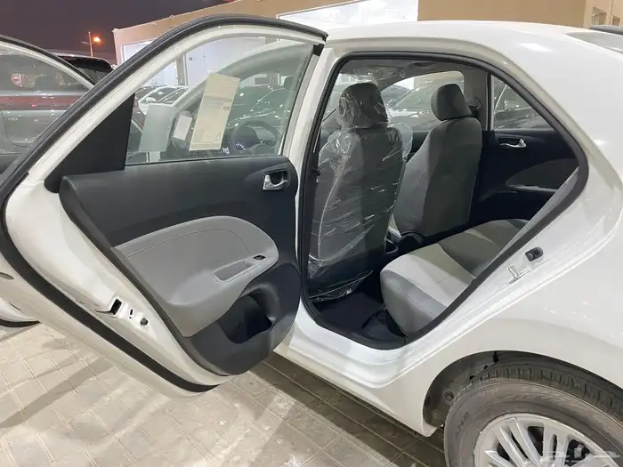 كيا بيجاس 2025 قير اتوماتيك- فتحه سقف ( بنزين ) 1.4L 7