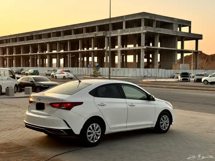 هيونداي اكسنت 2023 ابيض 5