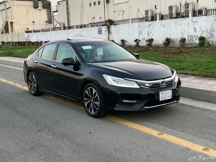 هوندا اكورد 2017 V6 sport نظيفة جدا 20