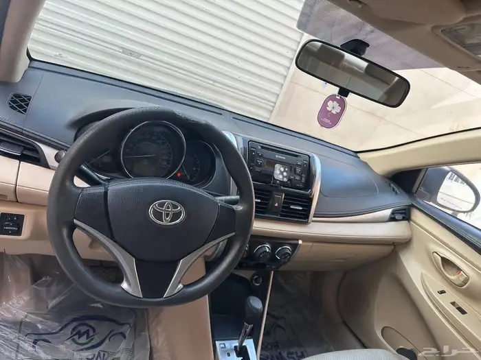 يارس 2015 اللون لؤلوي 0