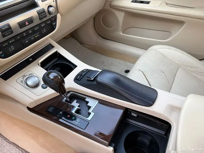 لكزس es350 cc 2013 مالك واحد من الوكاله 18