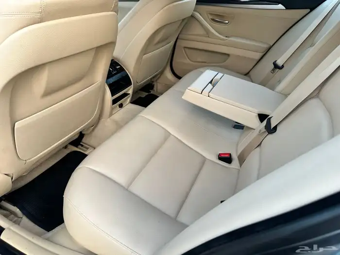 bmw 520i 2016 ممشى قليل نظيف جدا 34