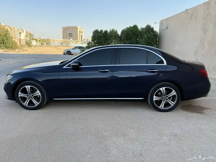 مرسيدس E220 (ديزل) م2019 5